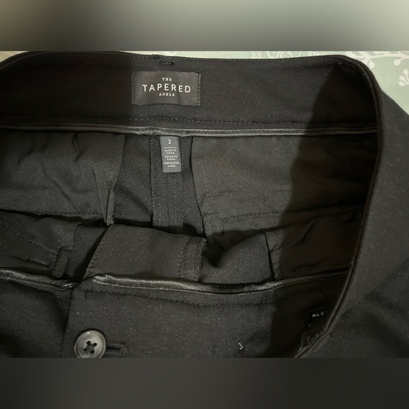 WHBM The Tapered Ankle Black Pants Size 2 - Picture 6 of 8